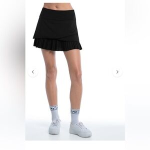 LUCKY IN LOVE all ball skirt in longer length black